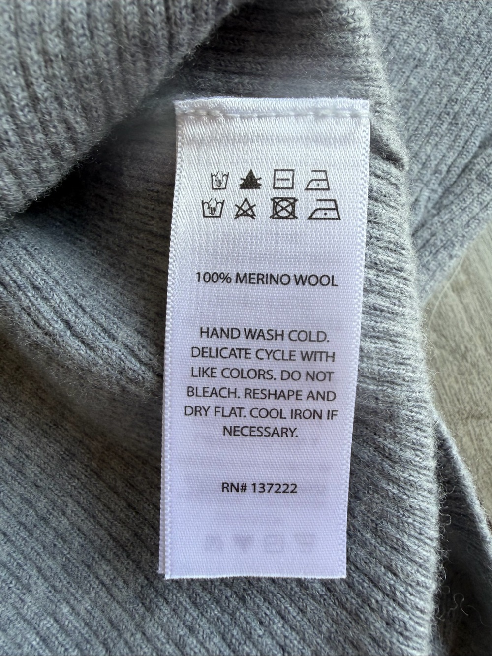 House of Harlow 1960 Cardigan Sweater Women’s Sz M 100% Merino Wool Soft Preppy - Picture 5 of 5